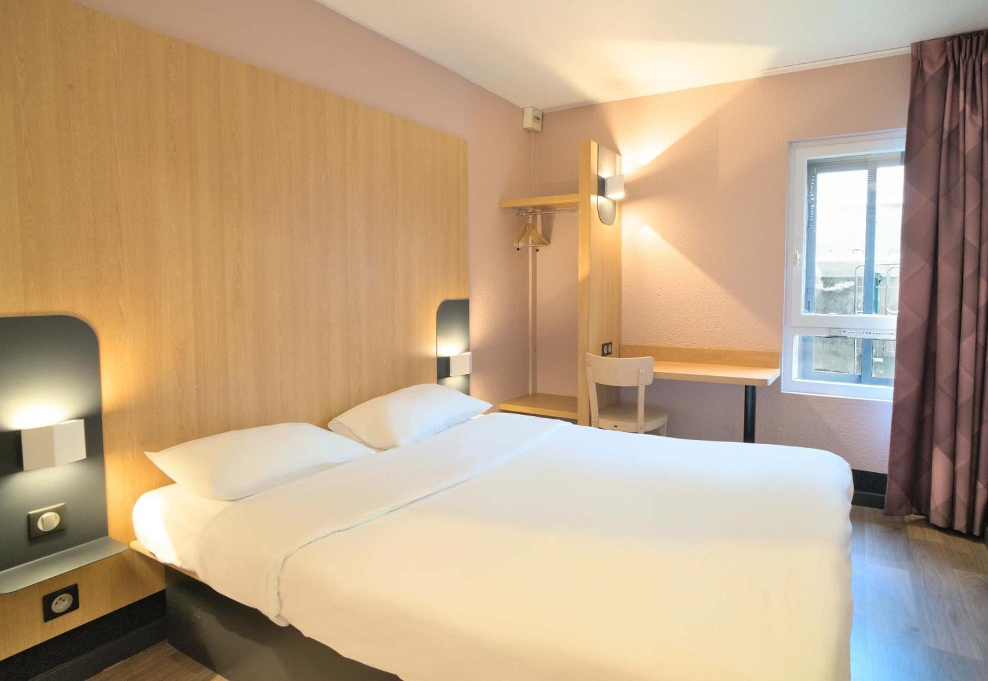 Centre Hotel 2*